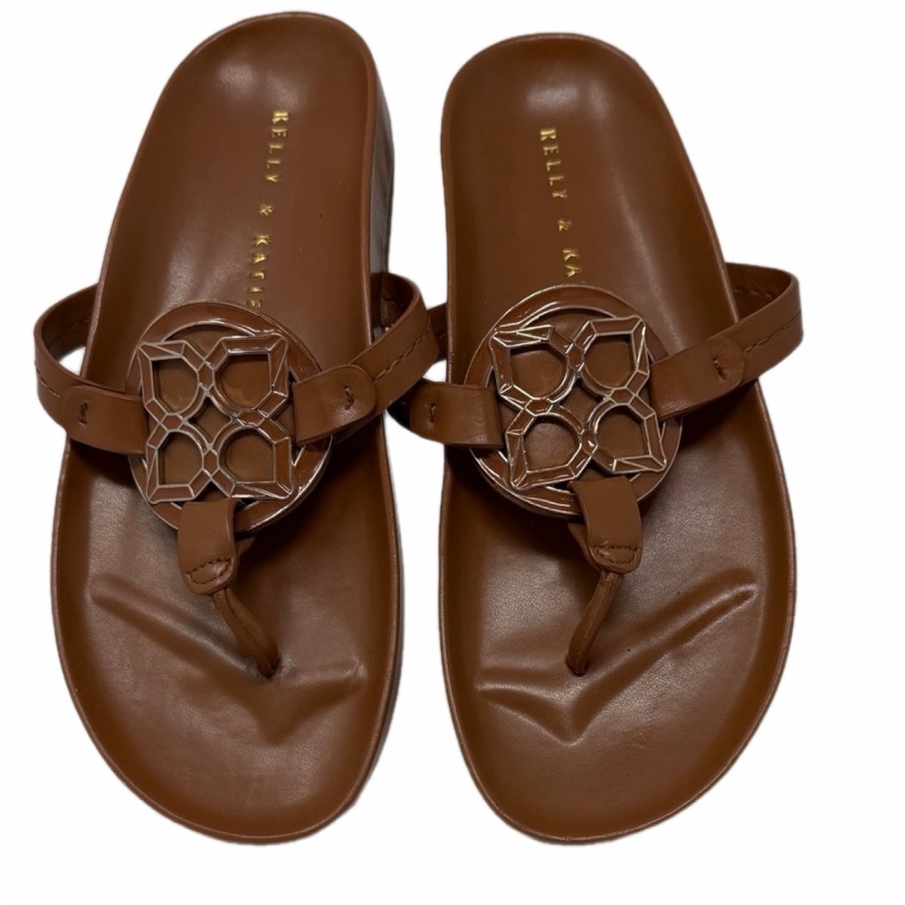Kelly & Katie Sarine Thong Tan Sandals with Geometric Medallion Accent Size 6